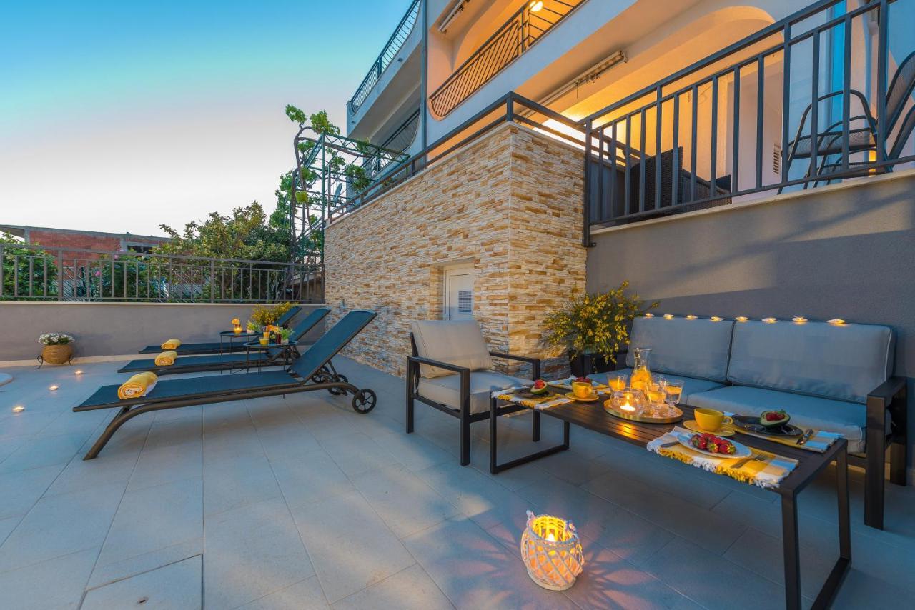 Villa Seaview With Pool - Apartment Cotton Трогир Экстерьер фото