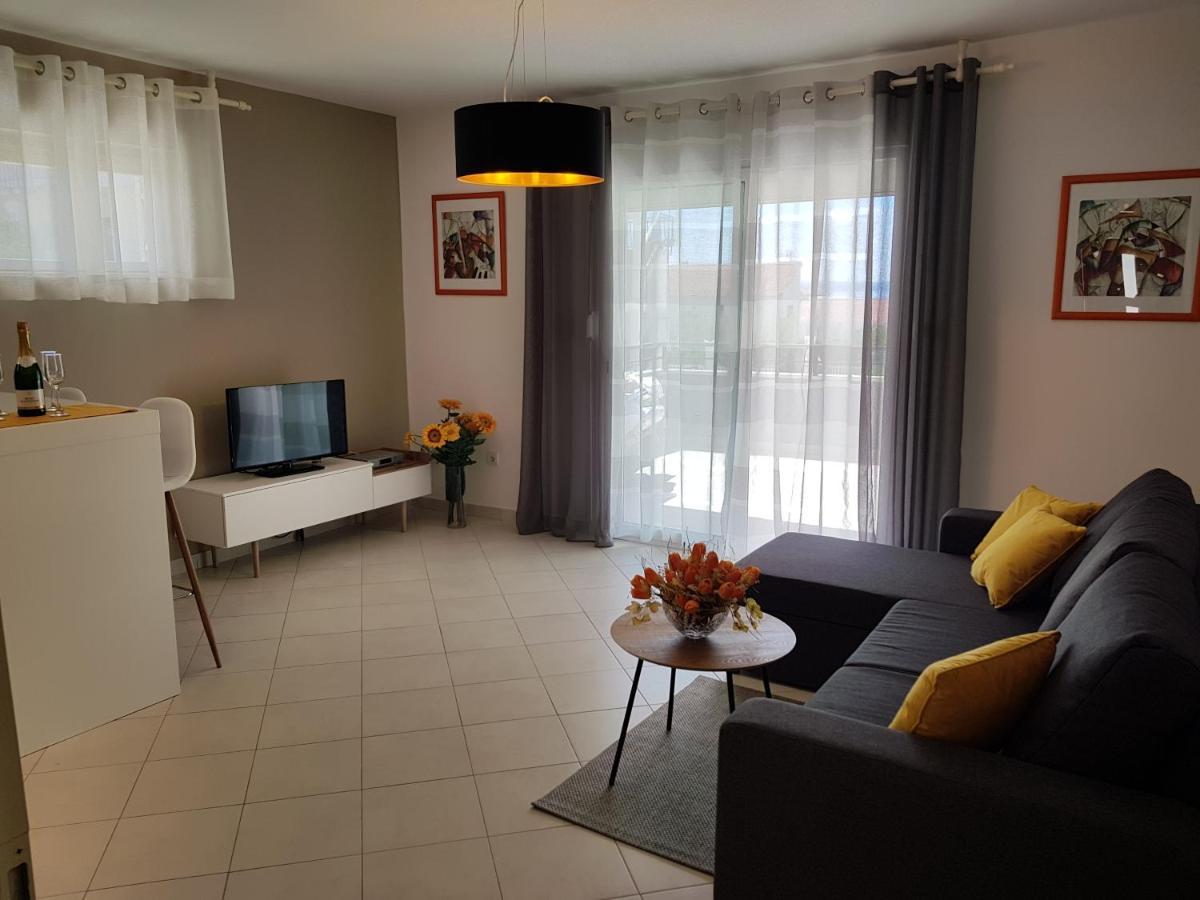 Villa Seaview With Pool - Apartment Cotton Трогир Экстерьер фото