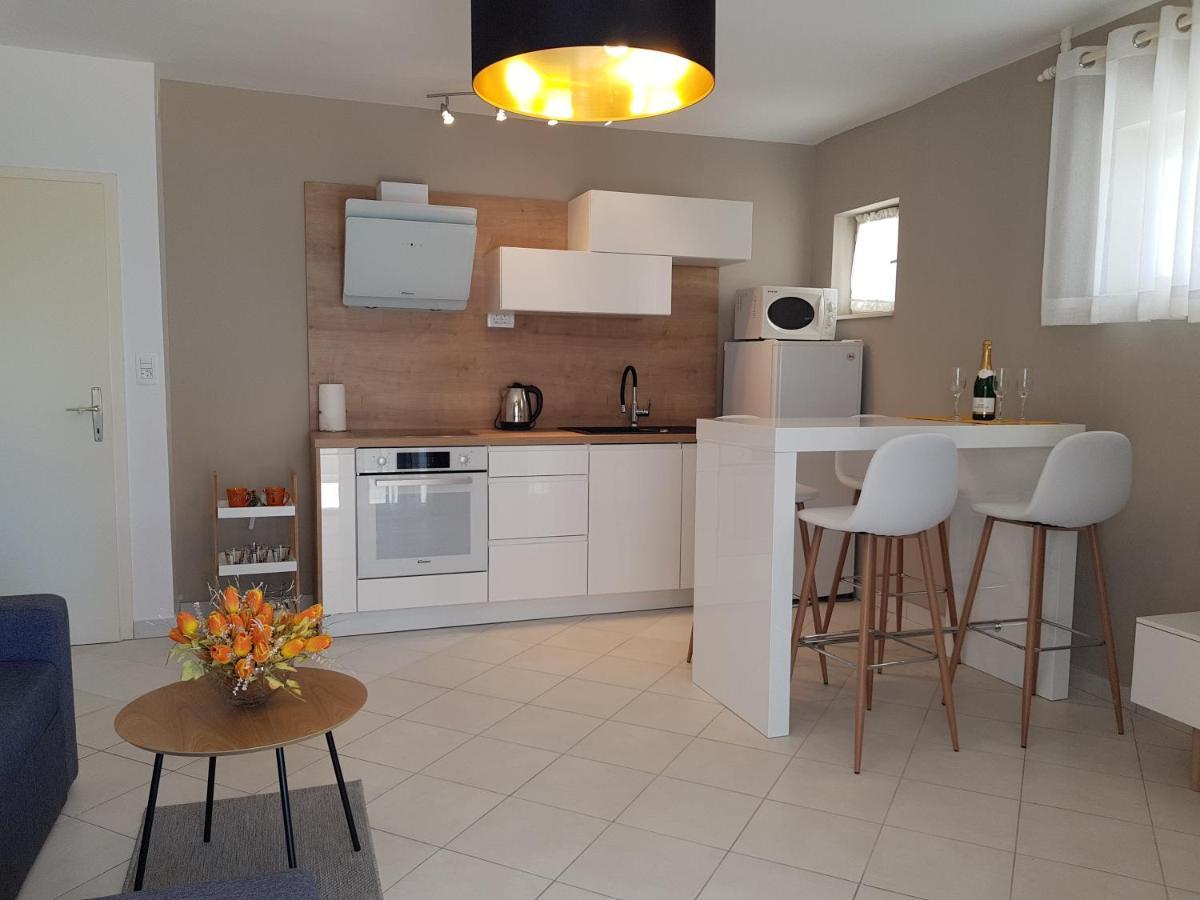 Villa Seaview With Pool - Apartment Cotton Трогир Экстерьер фото